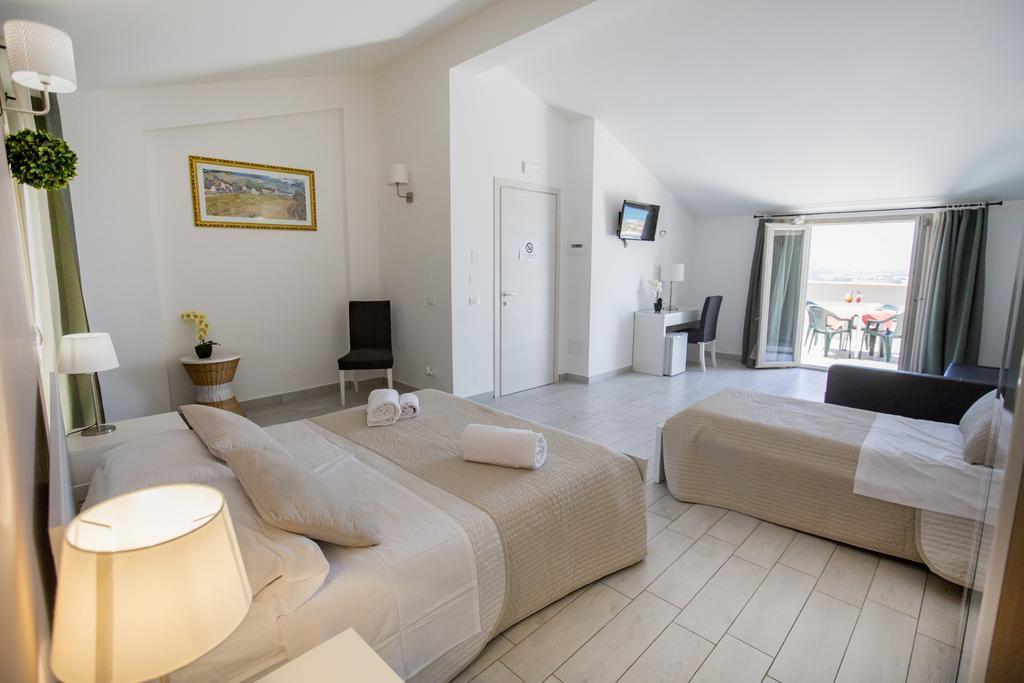 Belvedere Rent Frühstückspension Campofelice Di Roccella